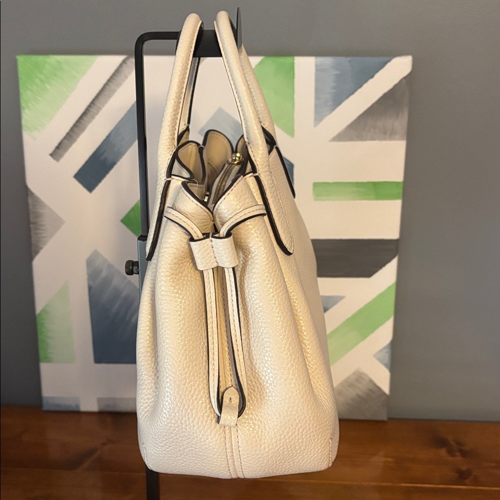 NWT Kate Spade Small Dumpling Satchel in Parchment - Picture 4 of 8